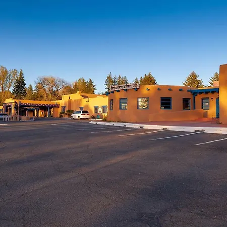 Kachina Lodge Resort And Meeting Center-2